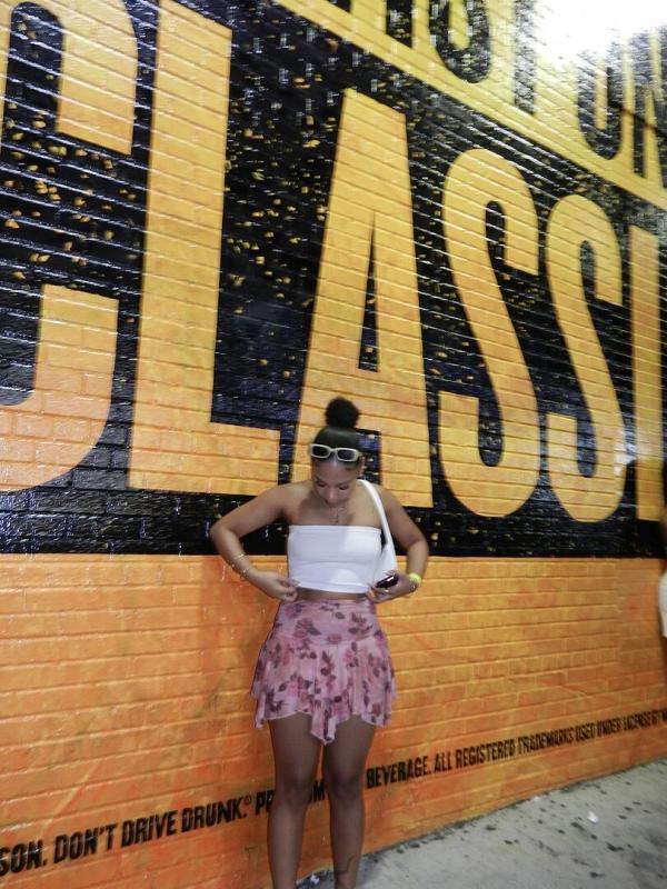 Review Thumbnail Image 0 350951694