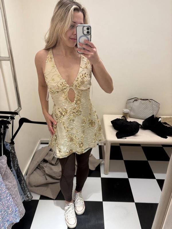 Review Thumbnail Image 0 375814336