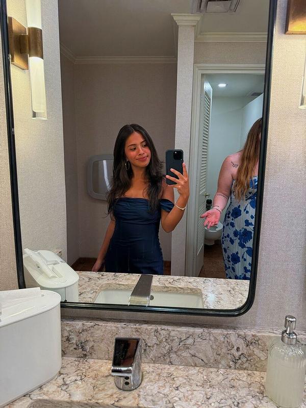 Review Thumbnail Image 0 382464764