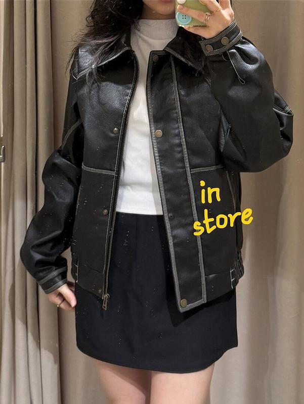 Customer photo for "Not the same size as I tried on at the store."