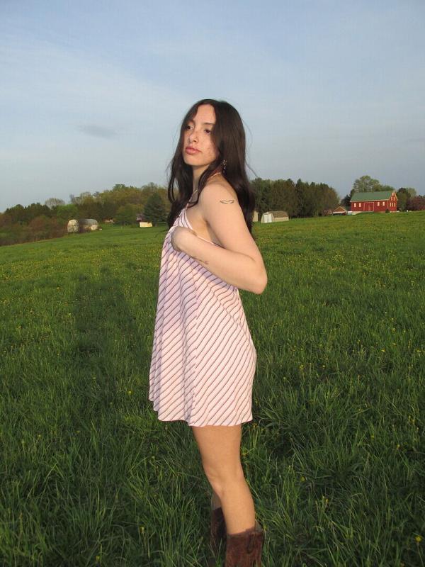 Review Thumbnail Image 0 351015975