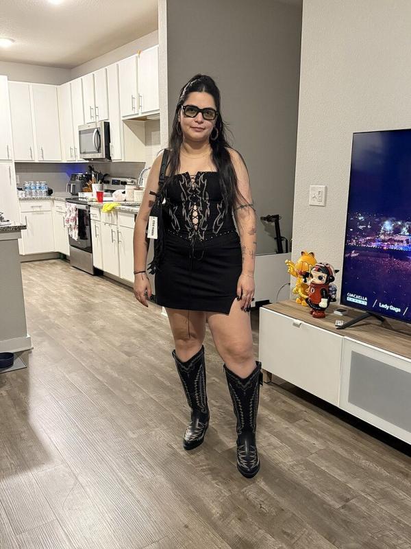 Customer photo for "Love this skort, very good"