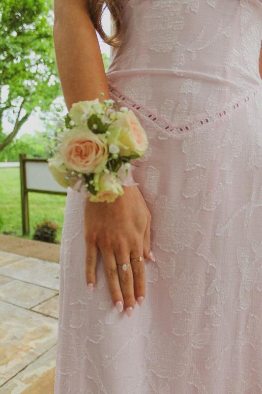 Review Thumbnail Image 0 350949811