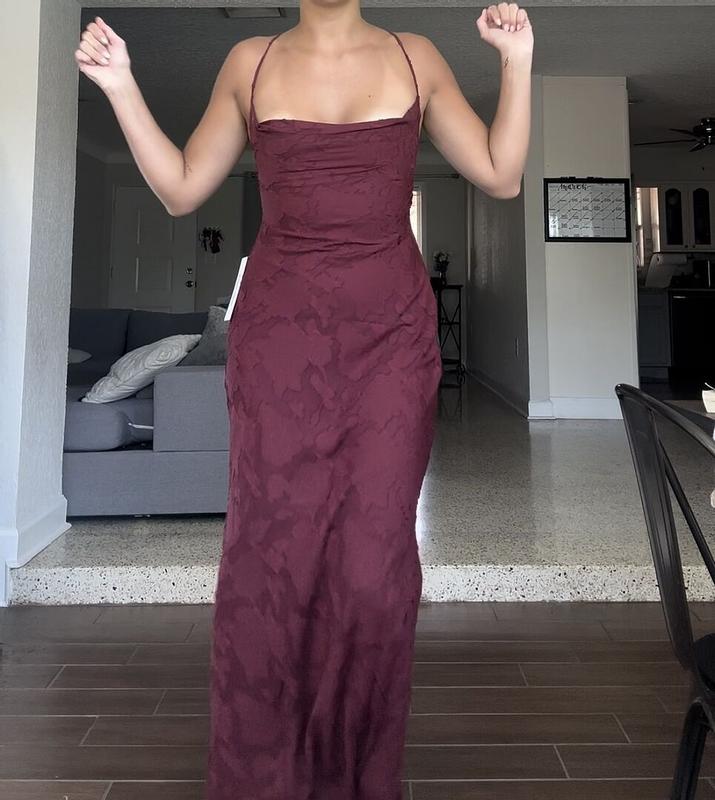 Review Thumbnail Image 0 384004903