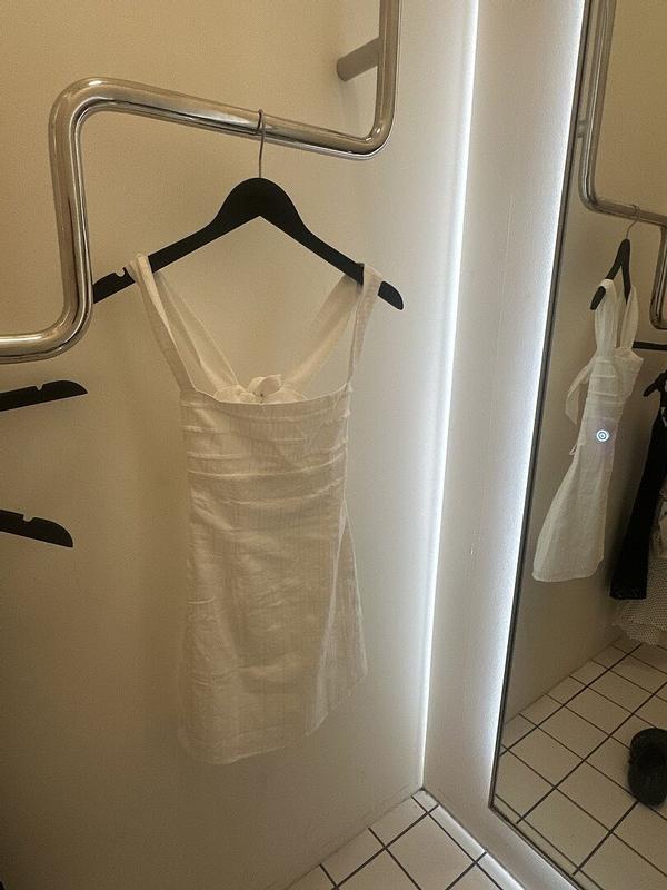 Review Thumbnail Image 0 382665854