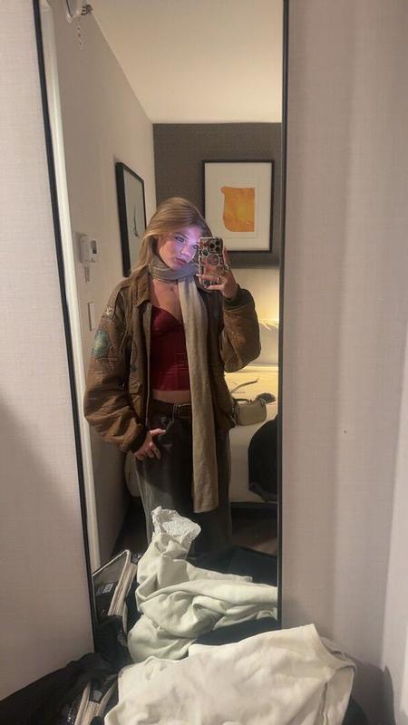 Review Thumbnail Image 0 374210127