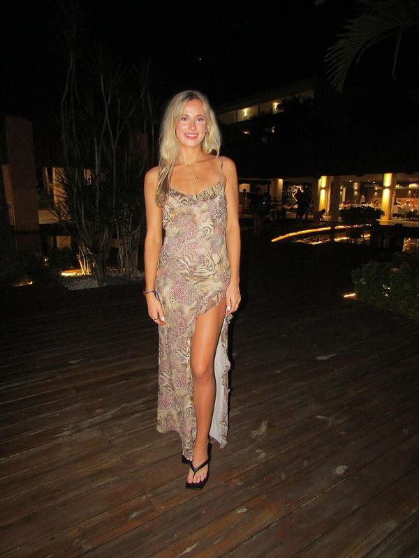 Review Thumbnail Image 0 351622960