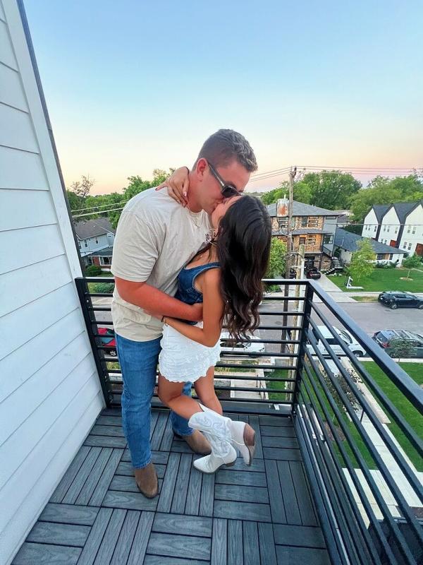 Review Thumbnail Image 0 350949953