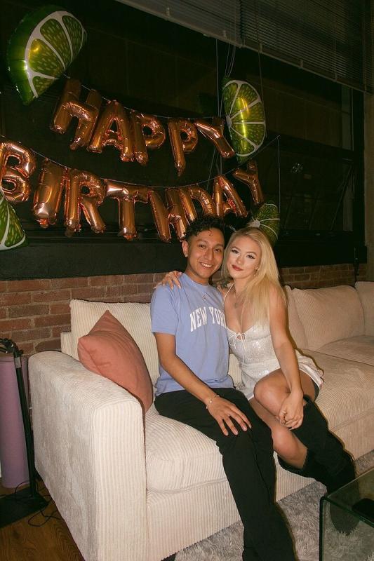 Review Thumbnail Image 0 350949027