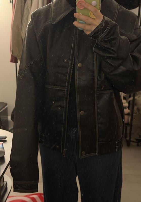 Customer photo for "Not the same size as I tried on at the store."