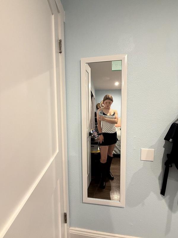 Customer photo for "Love this skirt for going"