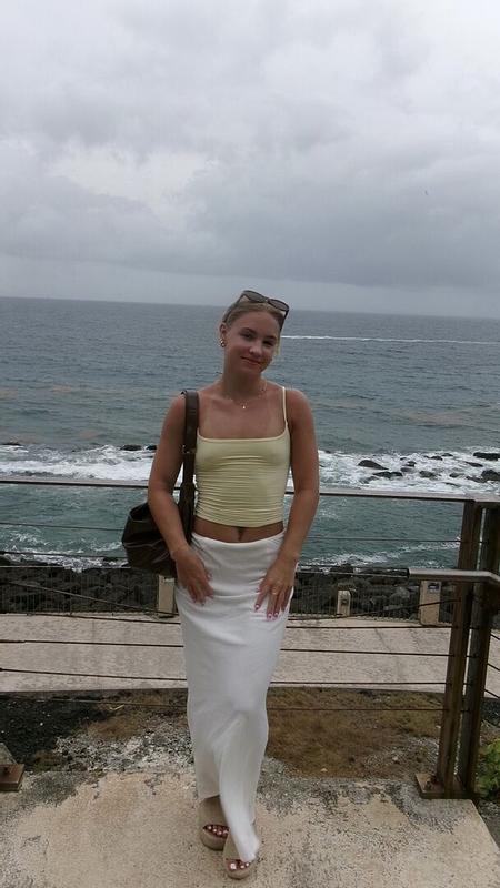 Review Thumbnail Image 0 351159841