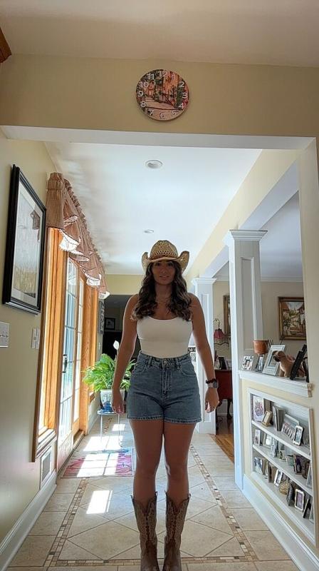 Customer photo for "These shorts are perfect! I"