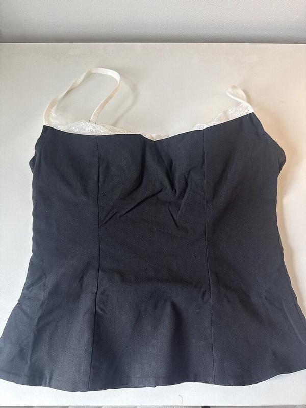 Customer photo for "SO FLATTERING!!! I ordered a"