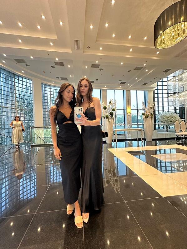 Review Thumbnail Image 3 351056422