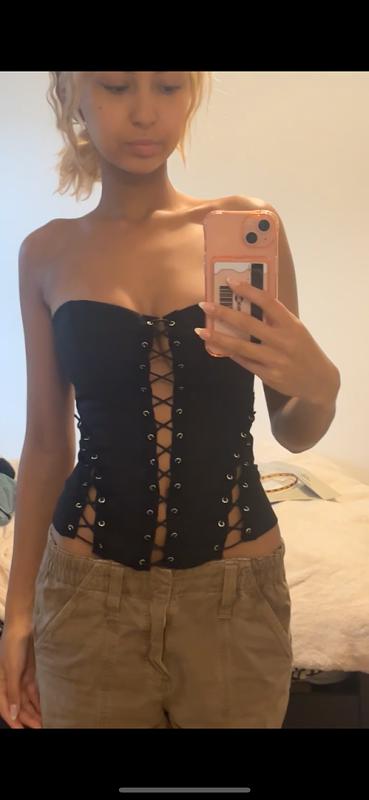 Customer photo for "top is so gorgeous, can’t"