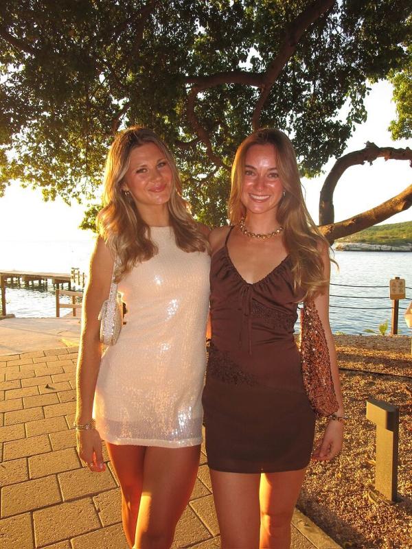 Customer photo for "Obsessed fits amazing love the"
