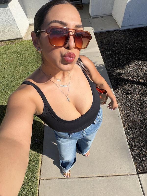 Review Thumbnail Image 0 383662920