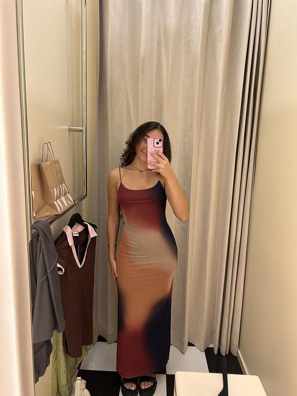 Review Thumbnail Image 0 356798938