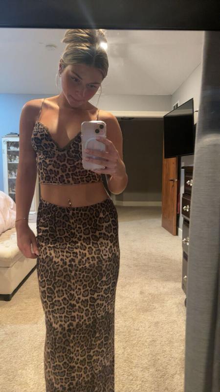 Review Thumbnail Image 0 350741542