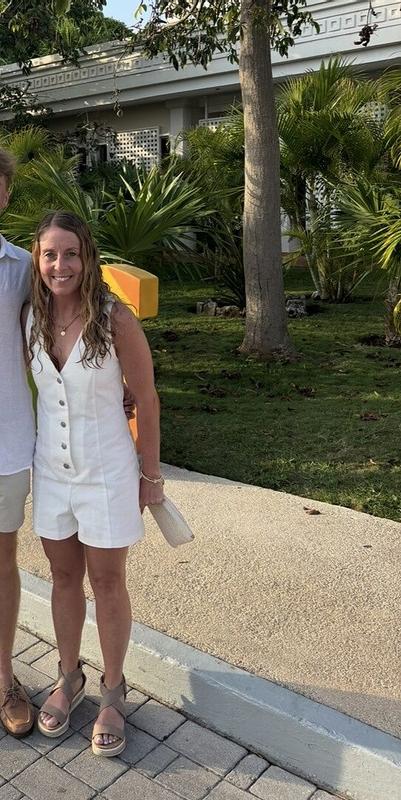 Review Thumbnail Image 0 382251045