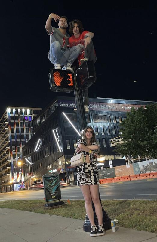 Review Thumbnail Image 0 351056189