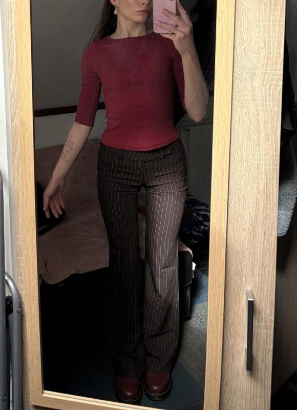Customer photo for "perfect spring top, amazing material"
