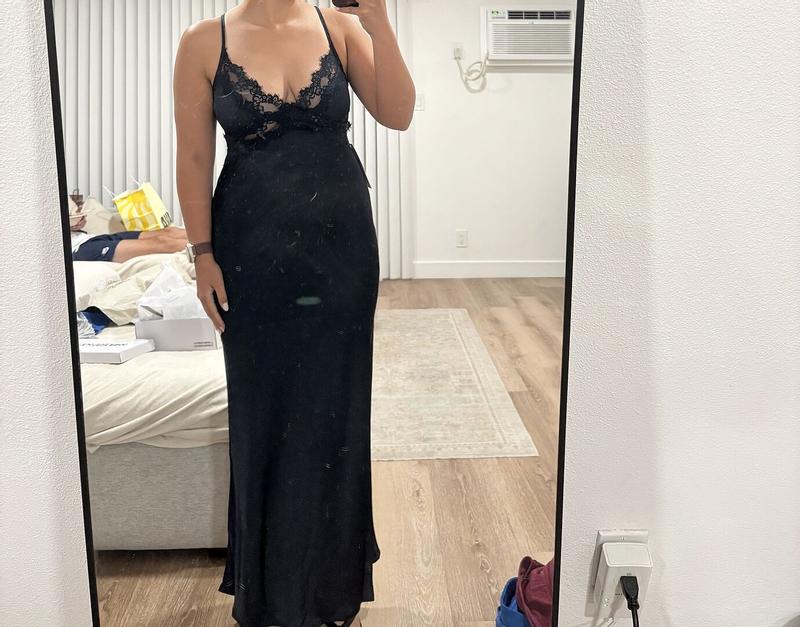 Customer photo for "This dress fit like a"