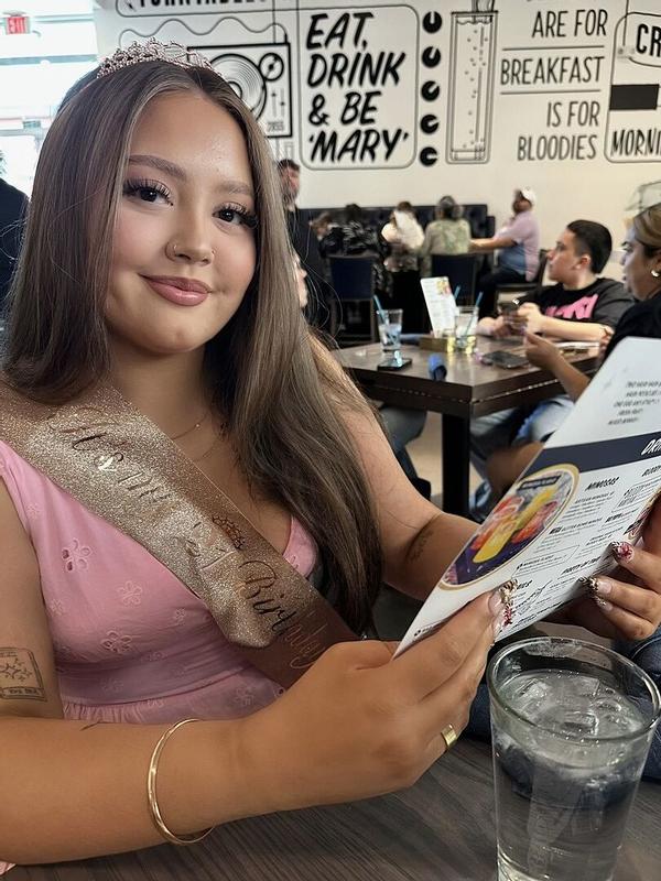 Review Thumbnail Image 0 349490437