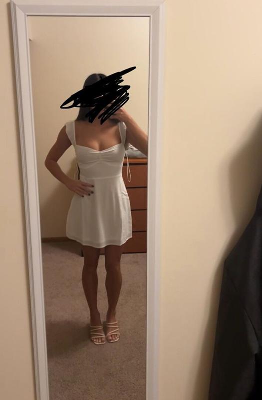 Customer photo for "Fits super well! I’m 5’4"