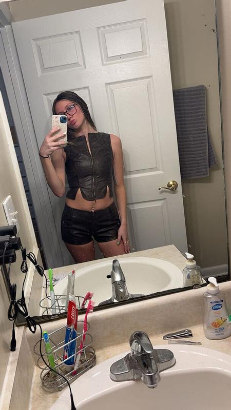 Review Thumbnail Image 0 381979167