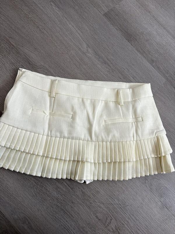 Review Thumbnail Image 0 375744959