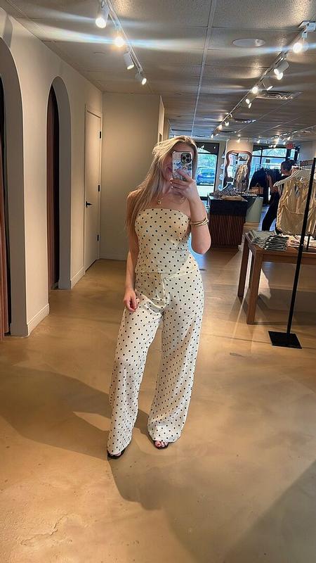 Review Thumbnail Image 0 385046154