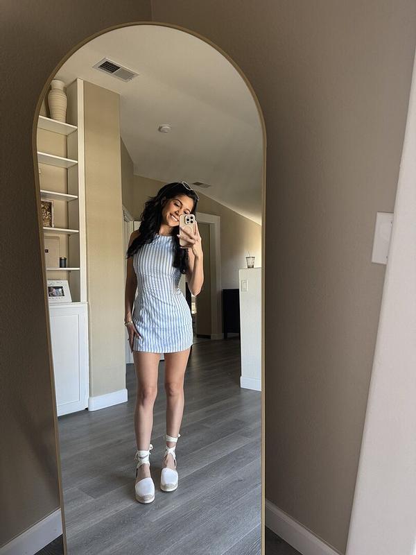 Review Thumbnail Image 0 382406215