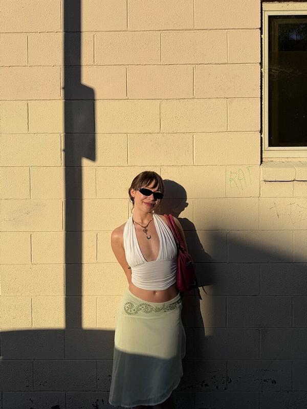 Review Thumbnail Image 0 384076127