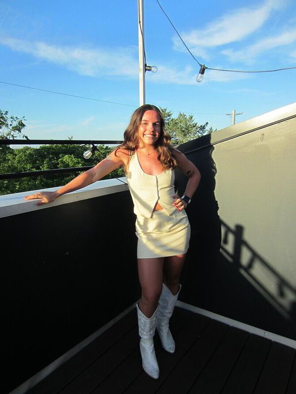 Review Thumbnail Image 0 382966821