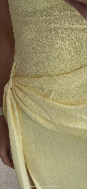 Customer photo for "Pretty but cheap material"