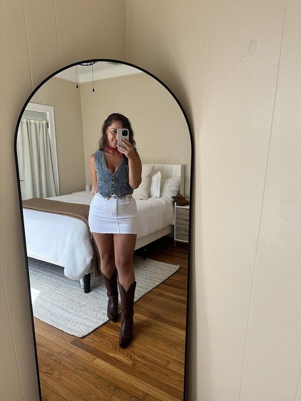 Customer photo for "This fits like a GLOVE."