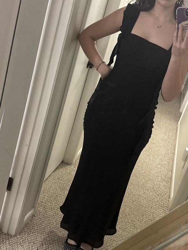 Customer photo for "Drop Dead Gorgeous!!"
