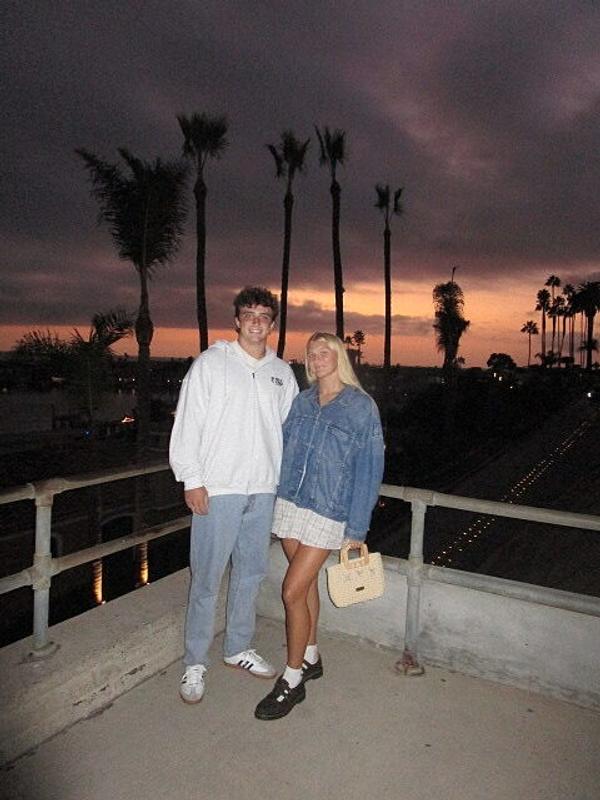 Review Thumbnail Image 0 359380992