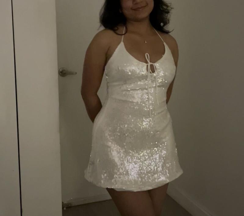 Customer photo for "Such a pretty dress"