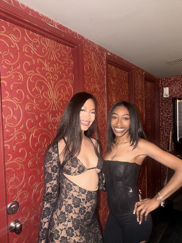 Review Thumbnail Image 0 382612874