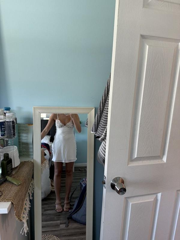 Review Thumbnail Image 0 350947588