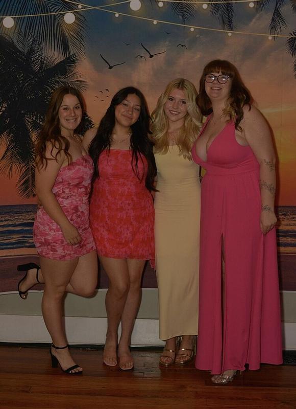 Review Thumbnail Image 0 352649159