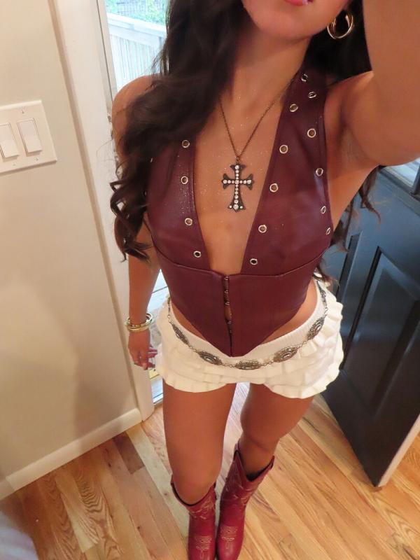 Customer photo for "adorable! perf for the summer"