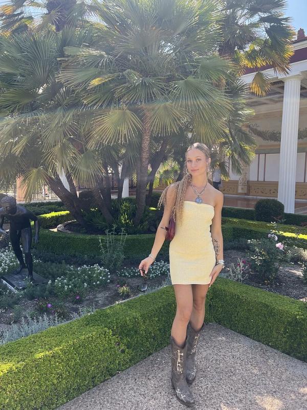 Review Thumbnail Image 0 350938082