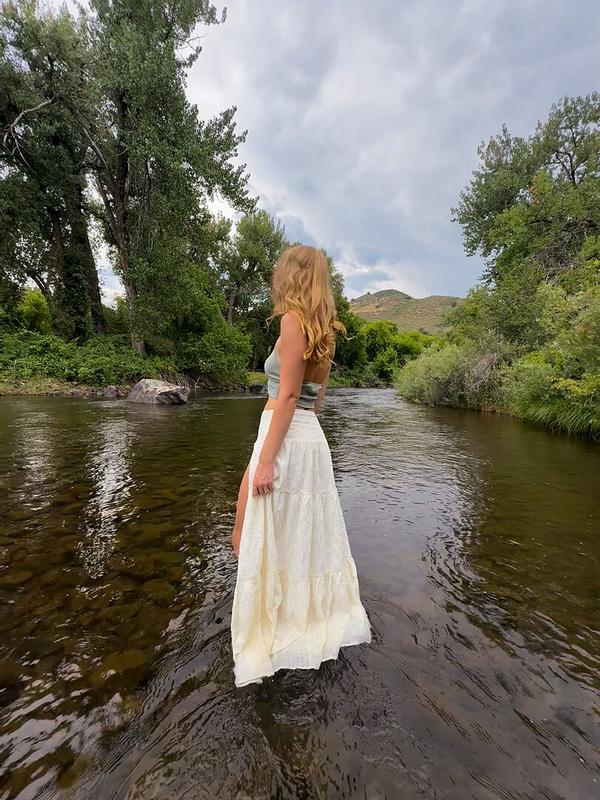 Customer photo for "Absolutely love this skirt! So"