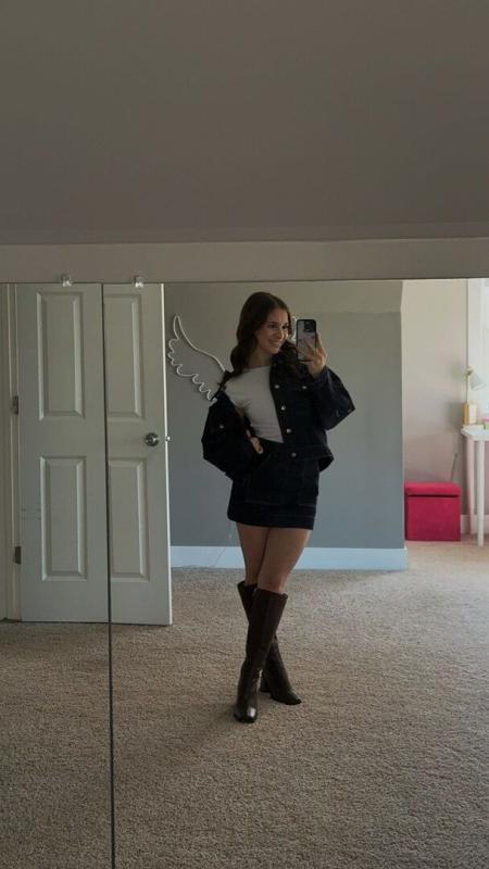 Customer photo for "Absolutely loved this jacket! I"