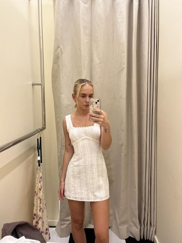 Customer photo for "Super cute dress. Fits perfect!!"