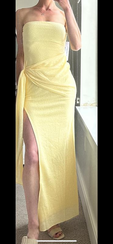 Customer photo for "Pretty but cheap material"